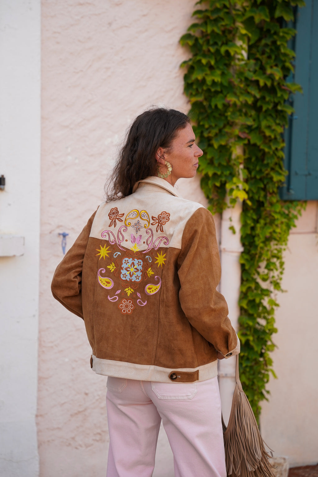 Veste VINAO en suédine brodée