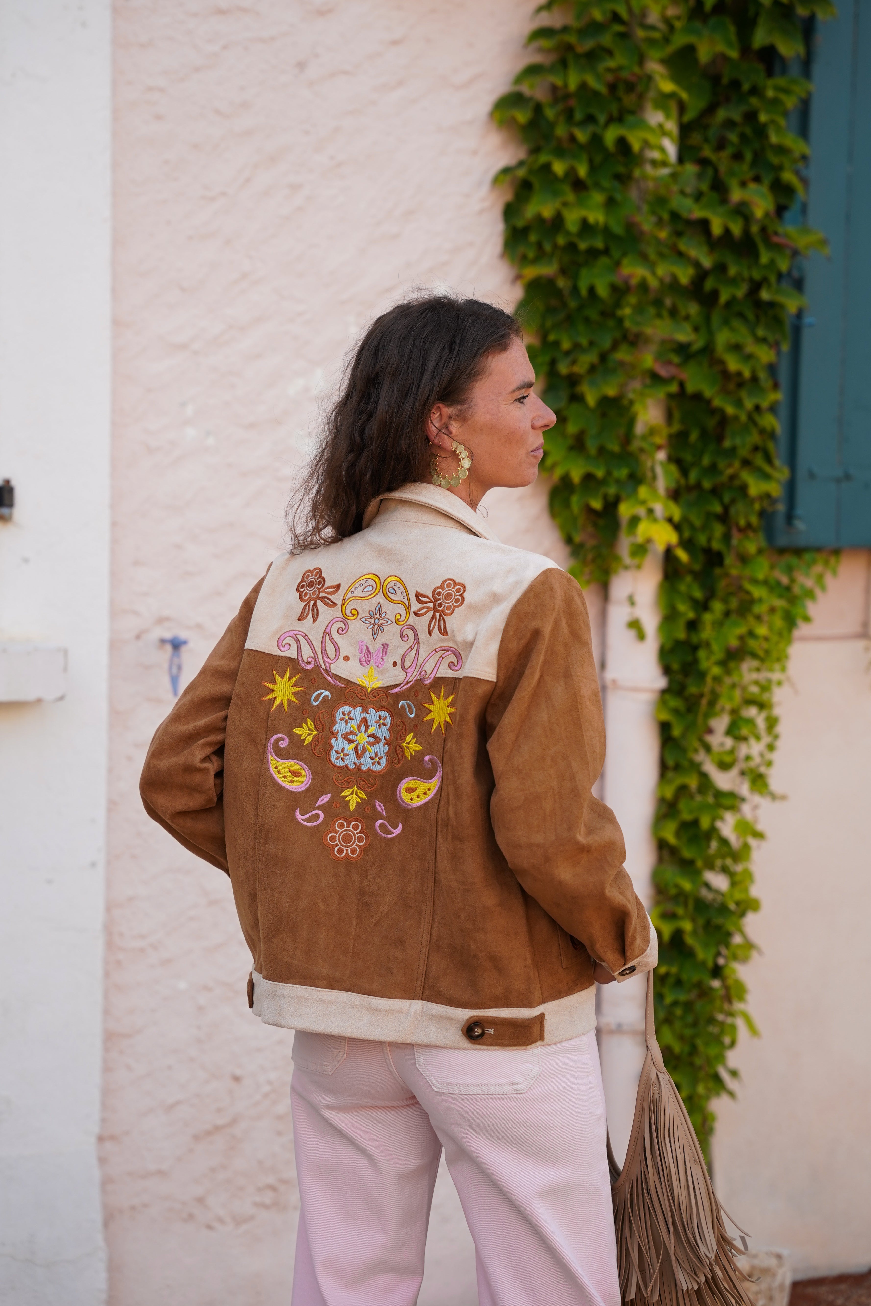 Veste VINAO en suédine brodée