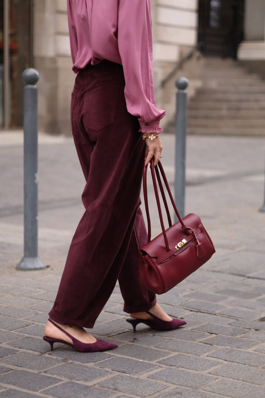 Pantalon GRAYSON ballon bordeaux en velours lisse
