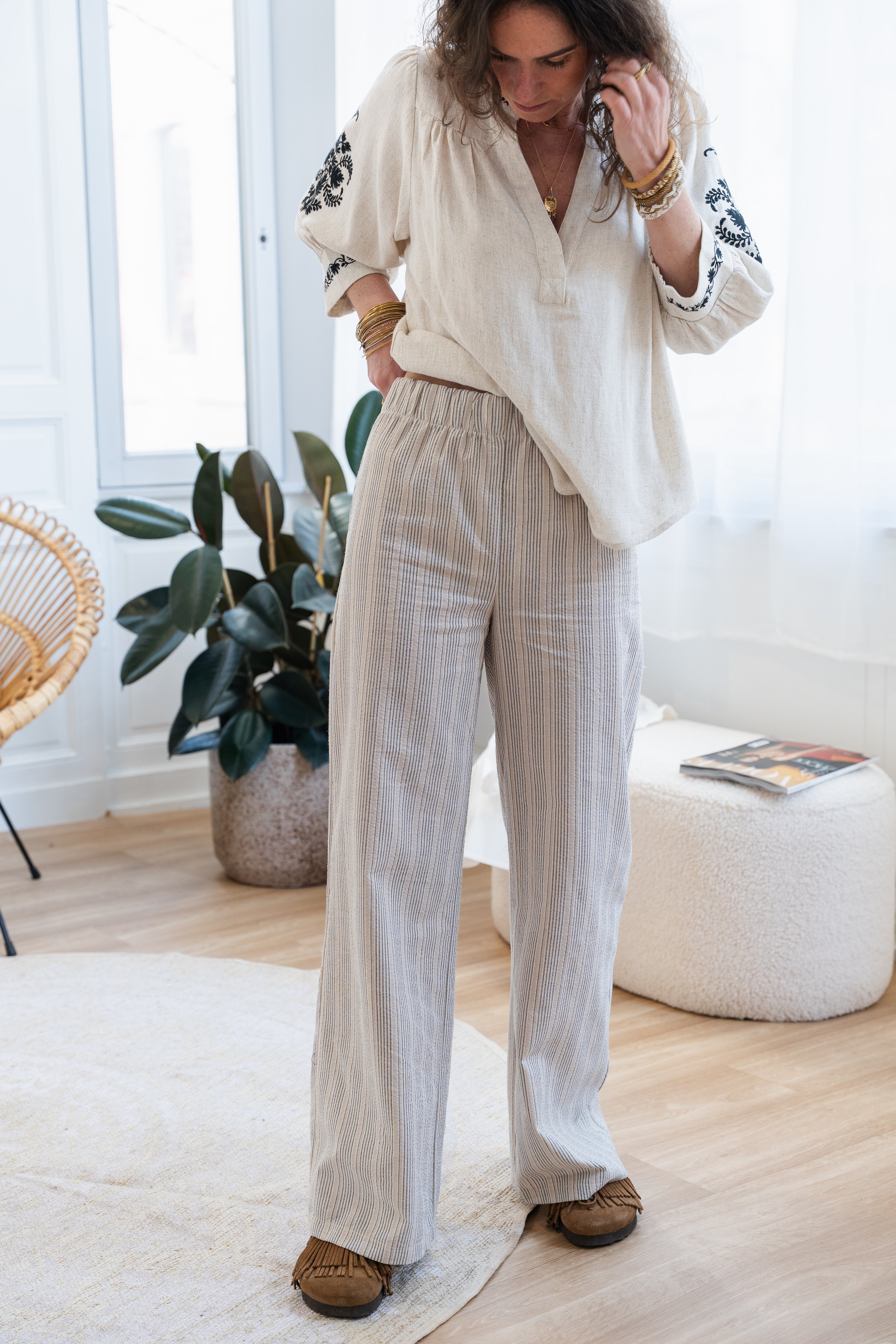 Pantalon COLA rayé beige