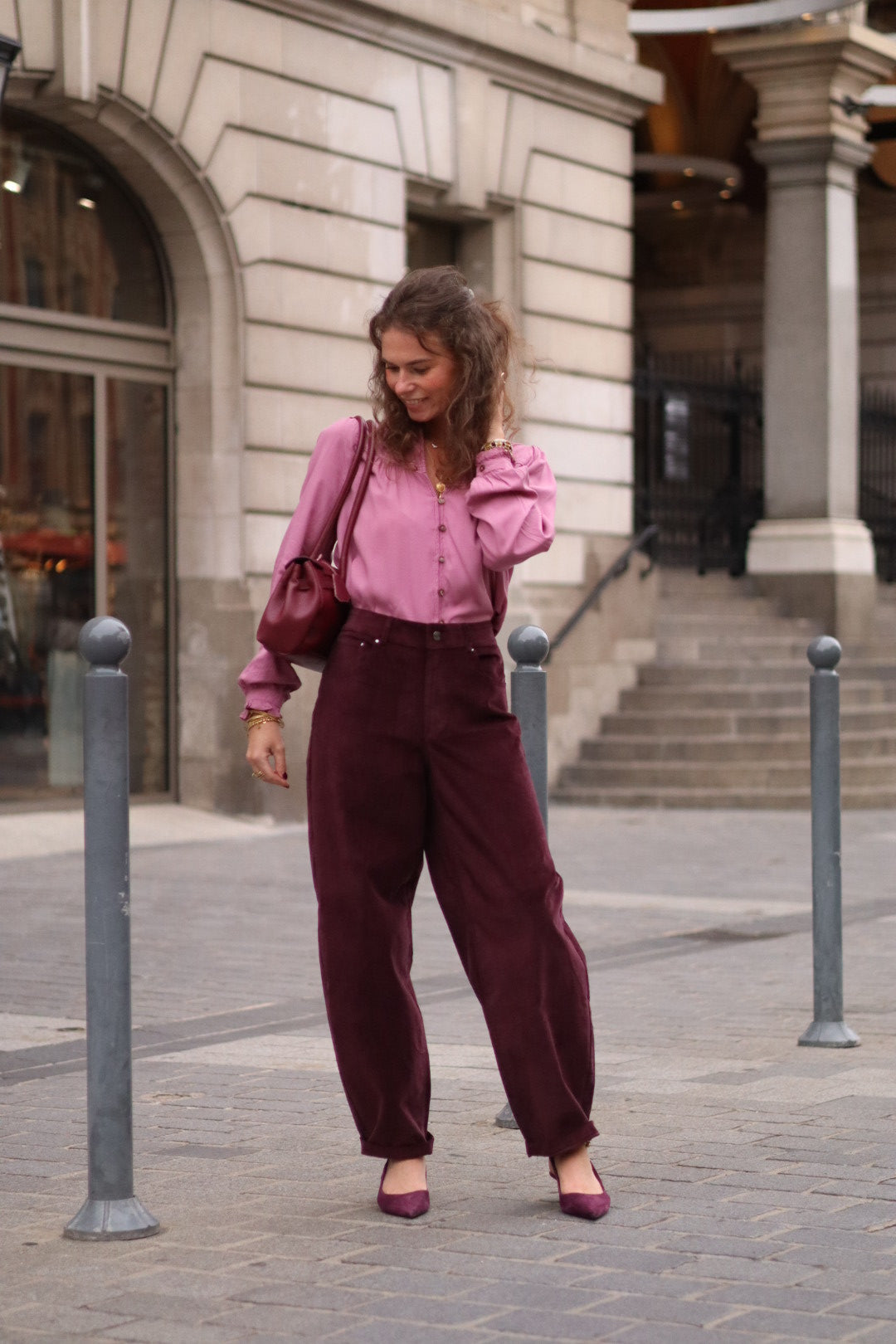 Pantalon GRAYSON ballon bordeaux en velours lisse