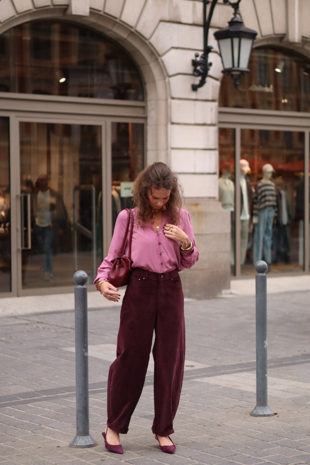 Pantalon GRAYSON ballon bordeaux en velours lisse