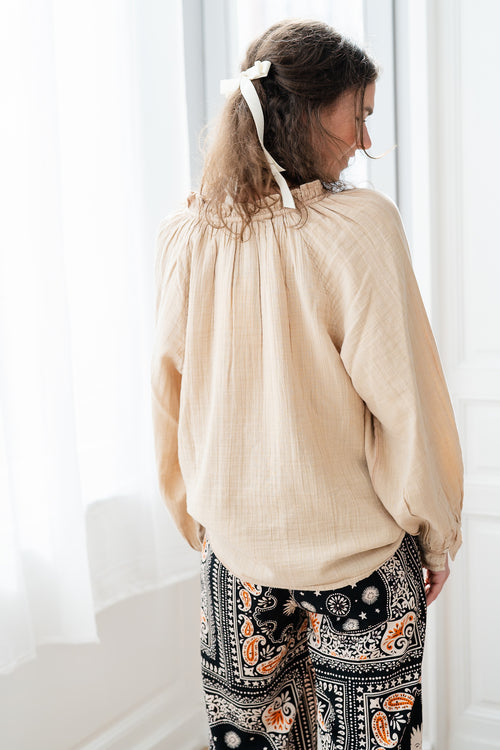 Blouse BRISKA beige