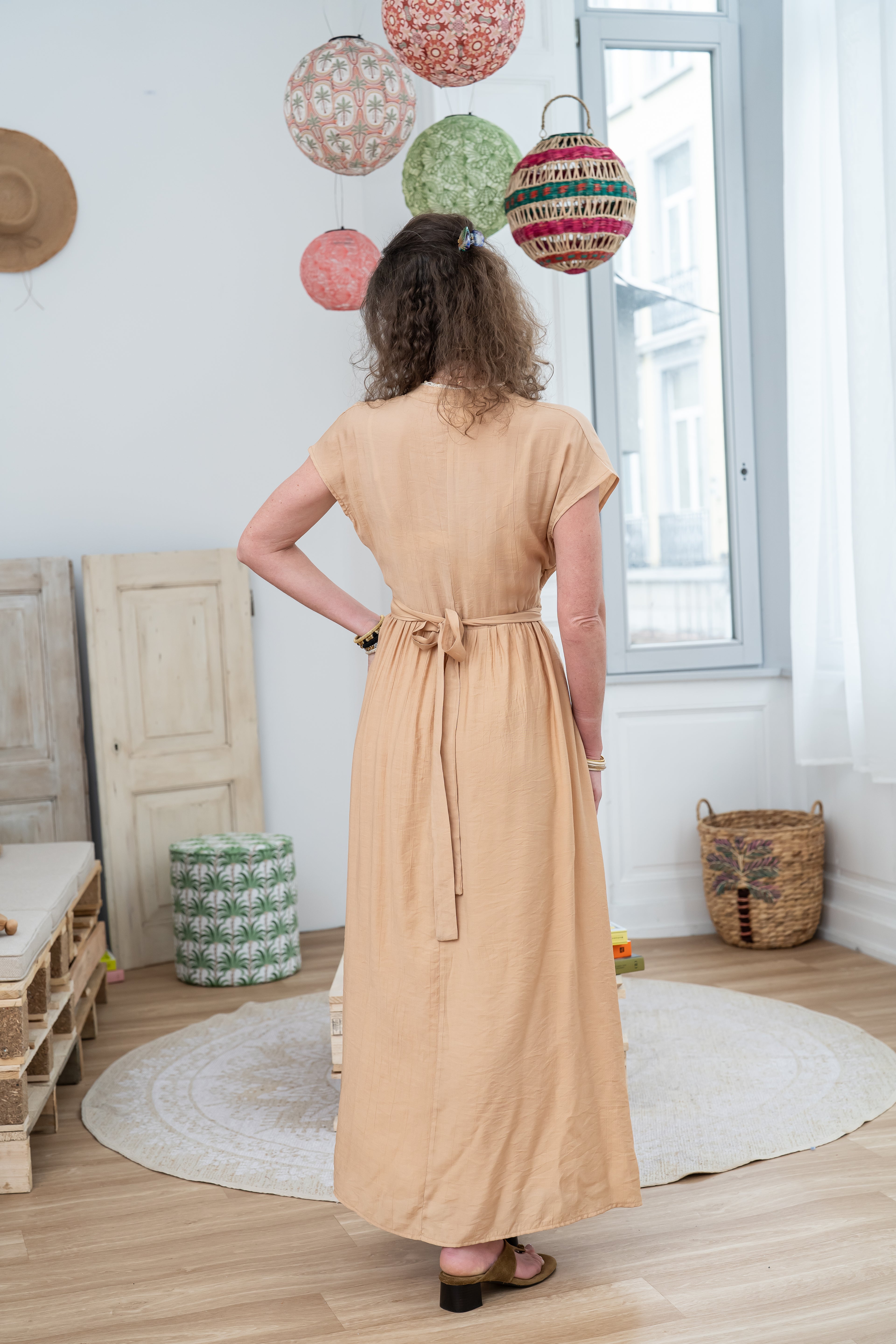 Robe CALINEA sable