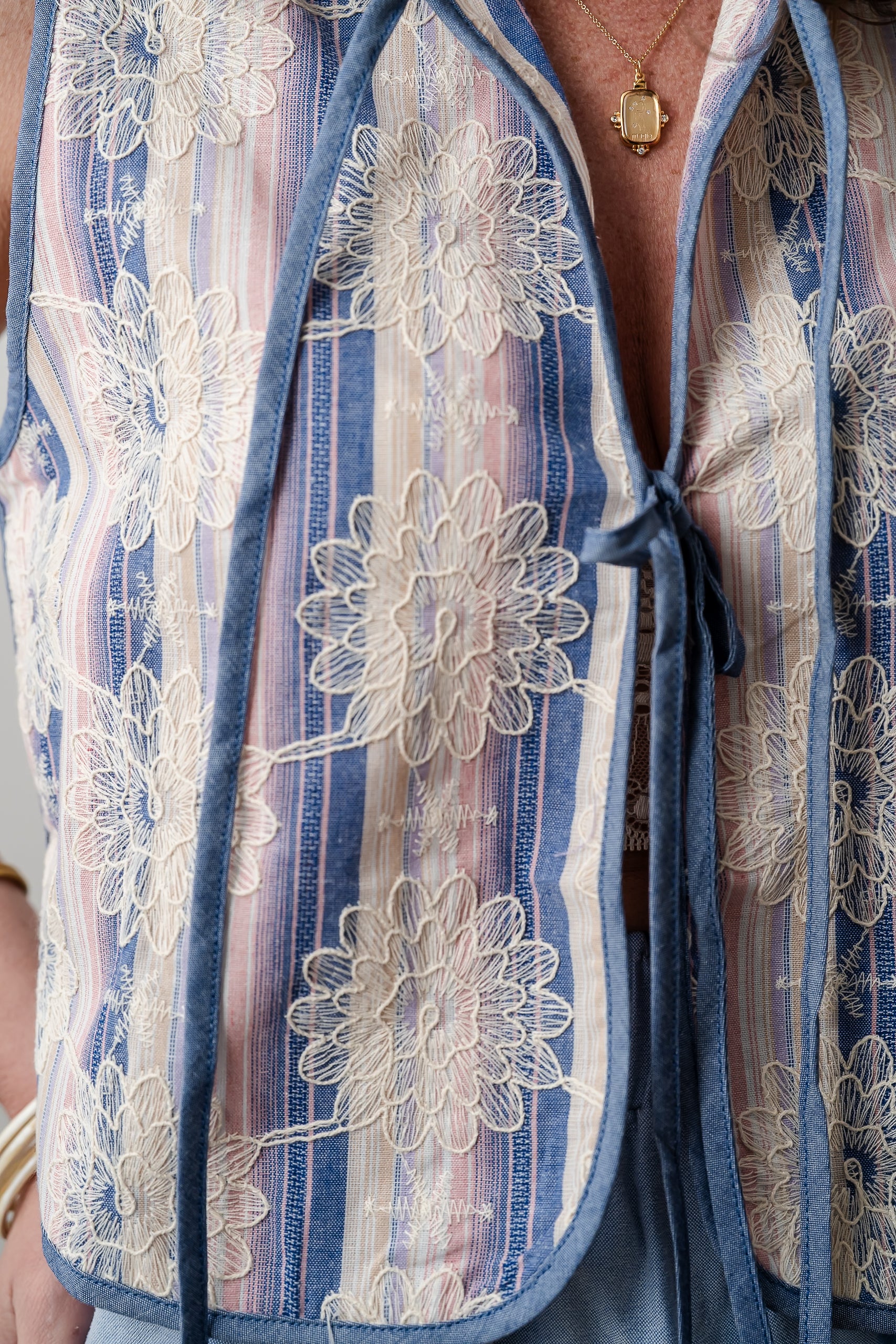 Gilet LYSARENE brodé