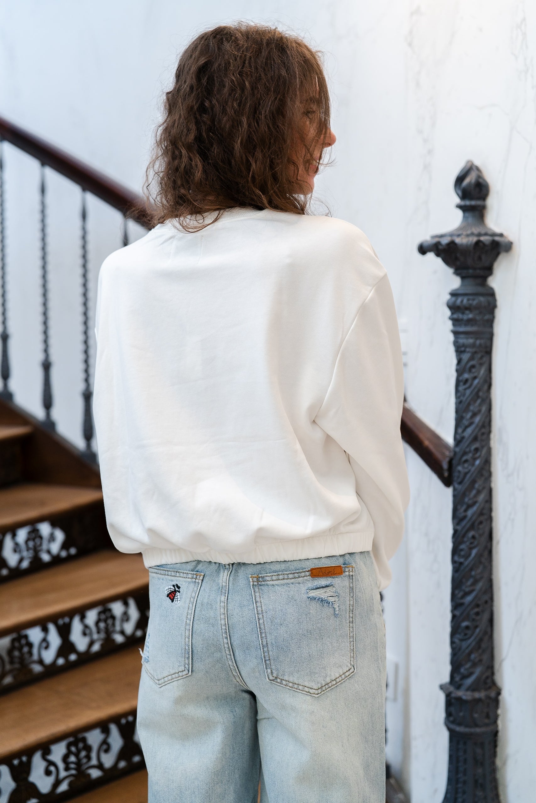 Sweat TAIO blanc à broches amovibles